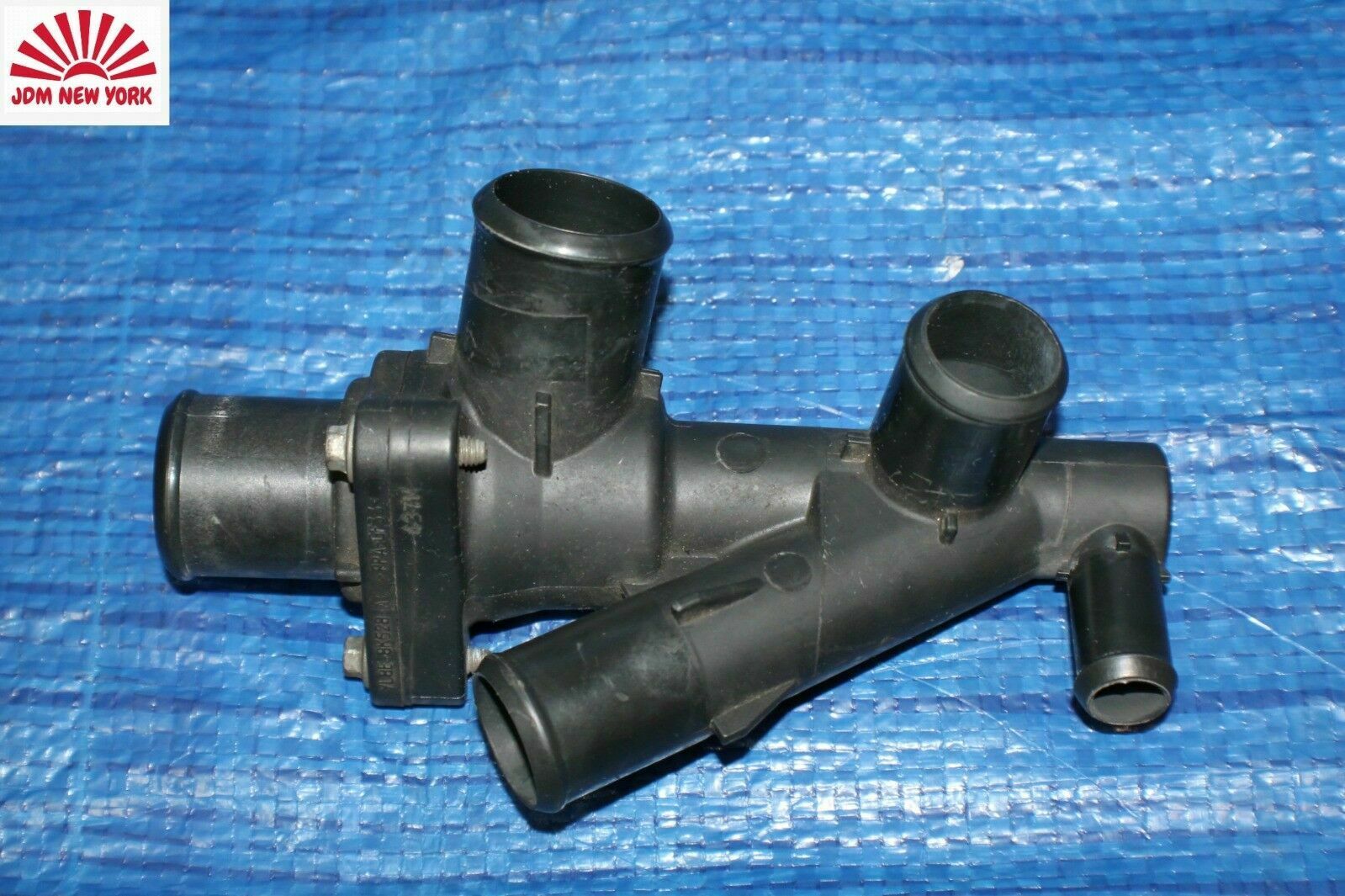 JDM MAZDA TRIBUTE MPV FORD ESCAPE OEM ENGINE THERMOSTAT HOUSING 2M2E-8A587-CD AJ 2 1342644383-1