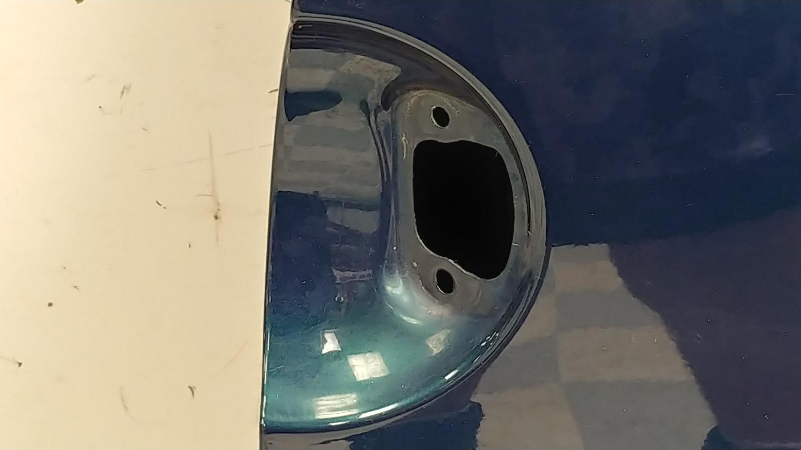 CHIPPED 2003-2006 Chevrolet SSR OEM Right Passenger Side Door Shell Aqua Blur (SHELL ONLY) 15214290 8 CHIPPED 2003-2006 Chevrolet SSR OEM Right Passenger Side Door Shell Aqua Blur (SHELL ONLY) 15214290 - Image 8