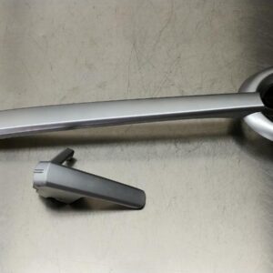 BROKE PLASTIC 2003-2006 Chevrolet SSR OEM Right Passenger Side Interior Door Handle 15103004