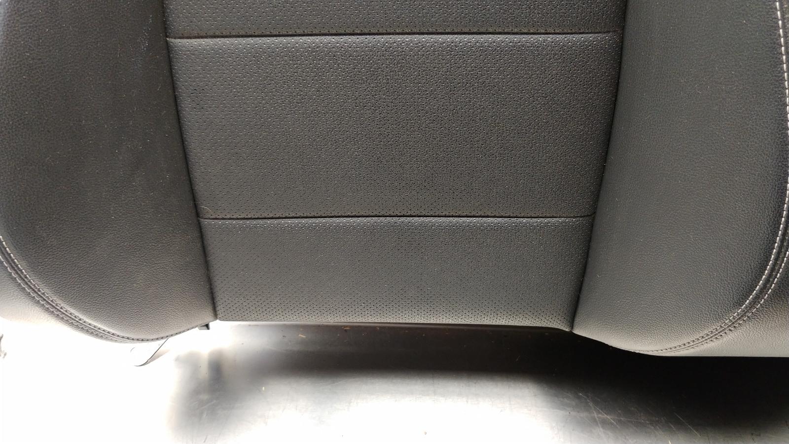 2015-2023 Ford Mustang GT Convertible OEM Rear Upper & Lower Seat Black Leather 4 2015-2023 Ford Mustang GT Convertible OEM Rear Upper & Lower Seat Black Leather - Image 4