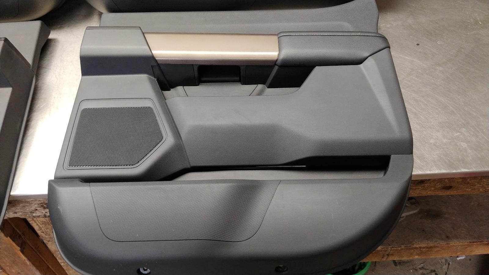 SCRATCH 2024 Ford F150 5.0L OEM Front & Rear Interior Door Trim Panels 18 SCRATCH 2024 Ford F150 5.0L OEM Front & Rear Interior Door Trim Panels - Image 18