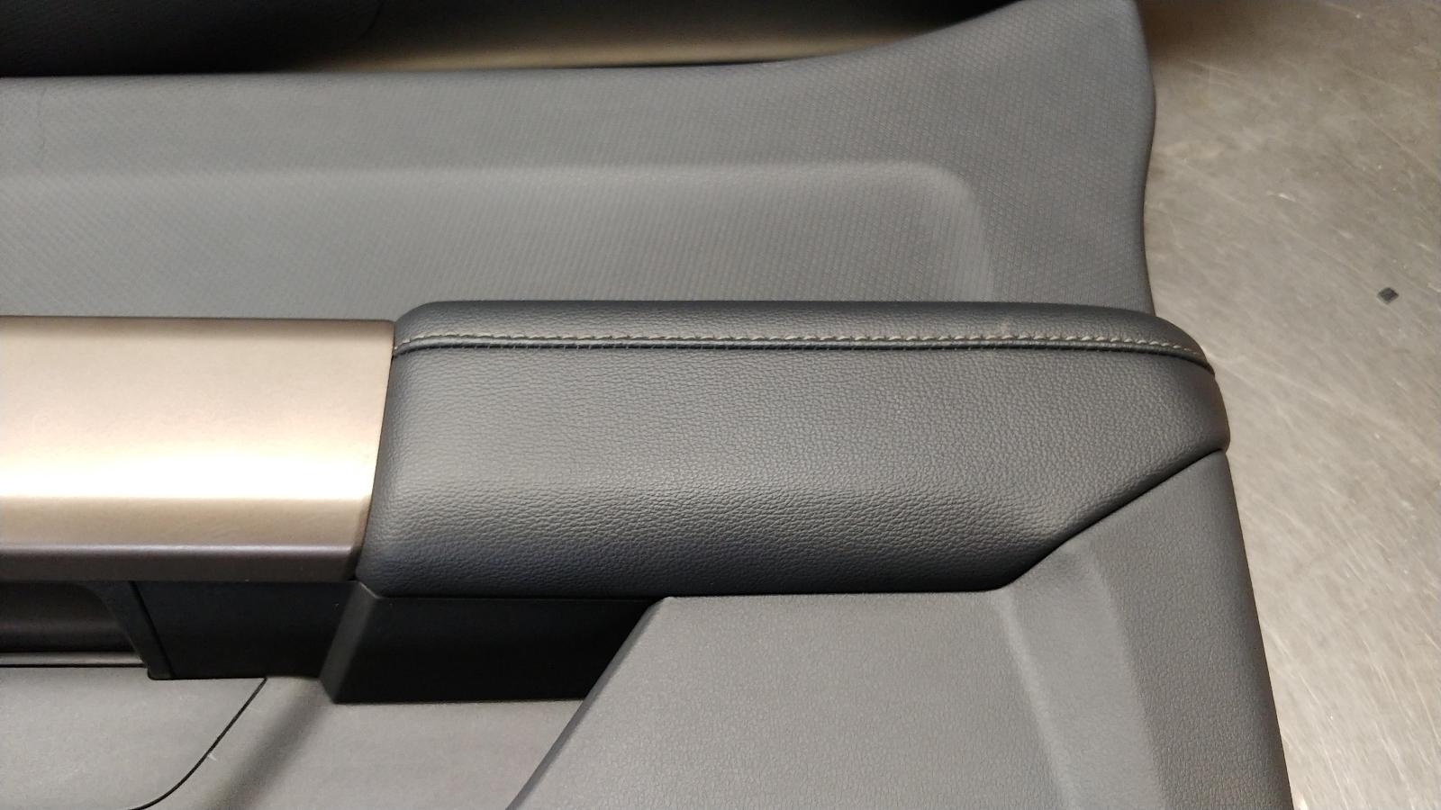 SCRATCH 2024 Ford F150 5.0L OEM Front & Rear Interior Door Trim Panels 20 SCRATCH 2024 Ford F150 5.0L OEM Front & Rear Interior Door Trim Panels - Image 20