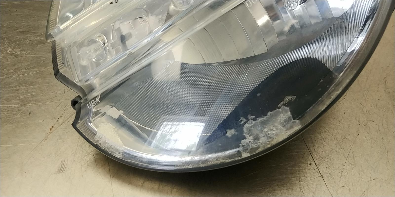 2003-2006 Chevrolet SSR OEM Left Driver Headlight Lamp 15110117 3 2003-2006 Chevrolet SSR OEM Left Driver Headlight Lamp 15110117 - Image 3