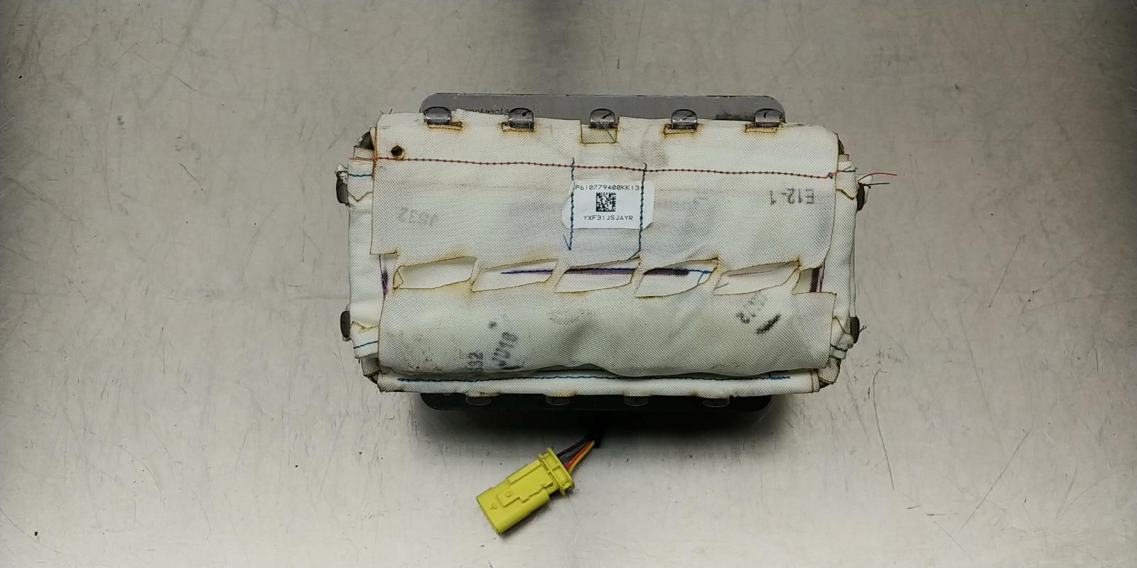 2012-2015 Chevrolet Camaro OEM Right Passenger Side Dashboard Air Bag 22812719 23140227 3 2012-2015 Chevrolet Camaro OEM Right Passenger Side Dashboard Air Bag 22812719 23140227 - Image 3