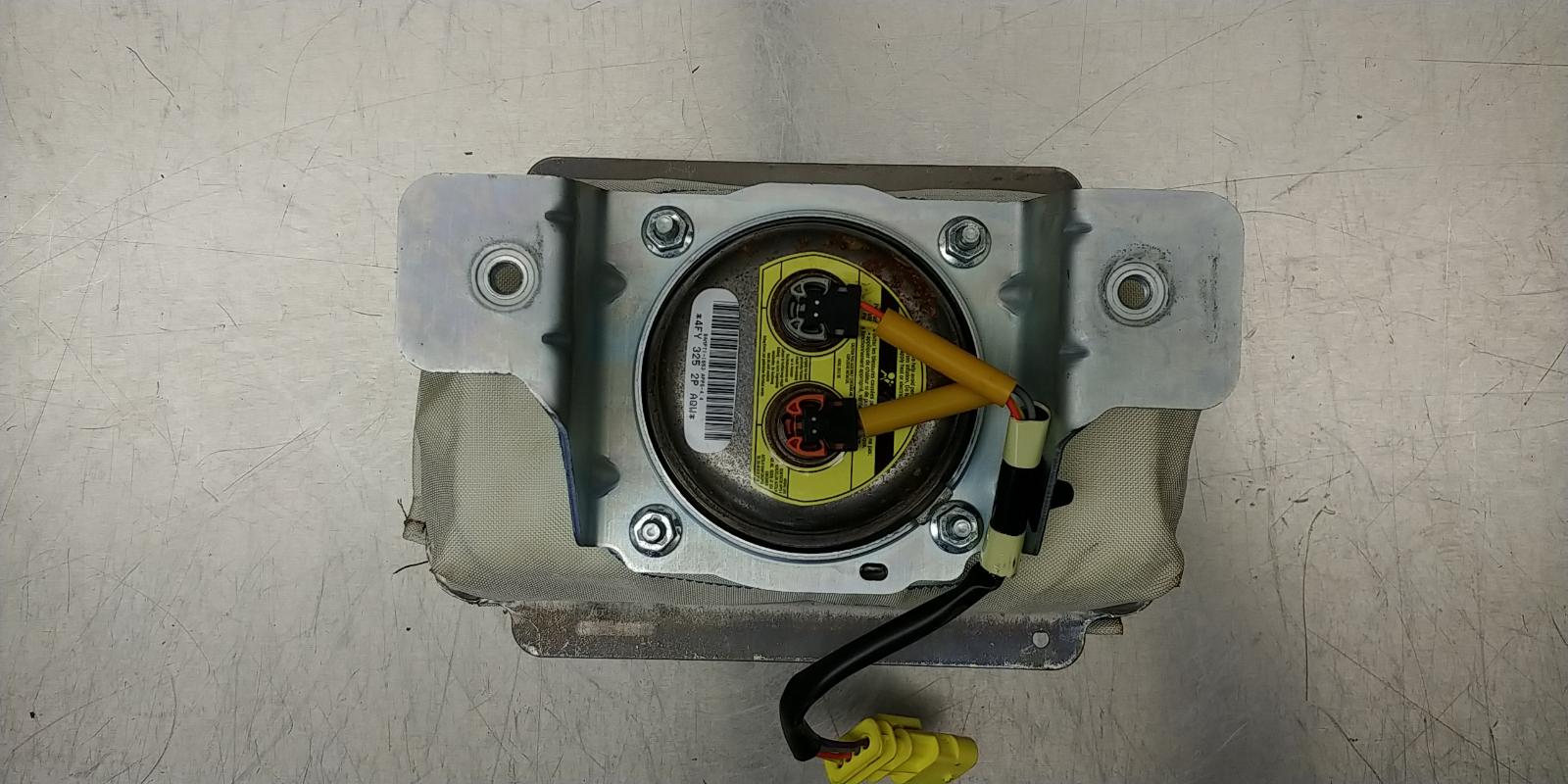 2012-2015 Chevrolet Camaro OEM Right Passenger Side Dashboard Air Bag 22812719 23140227 7 2012-2015 Chevrolet Camaro OEM Right Passenger Side Dashboard Air Bag 22812719 23140227 - Image 7