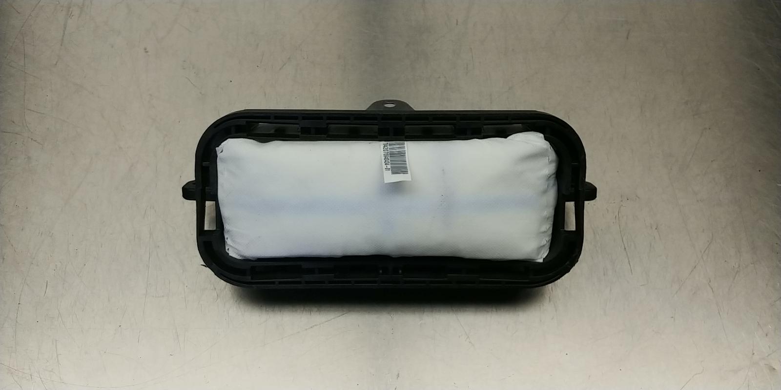 2016-2024 Chevrolet Camaro SS OEM Right Passenger Dashboard Air Bag 84032849 2 2016-2024 Chevrolet Camaro SS OEM Right Passenger Dashboard Air Bag 84032849 - Image 2