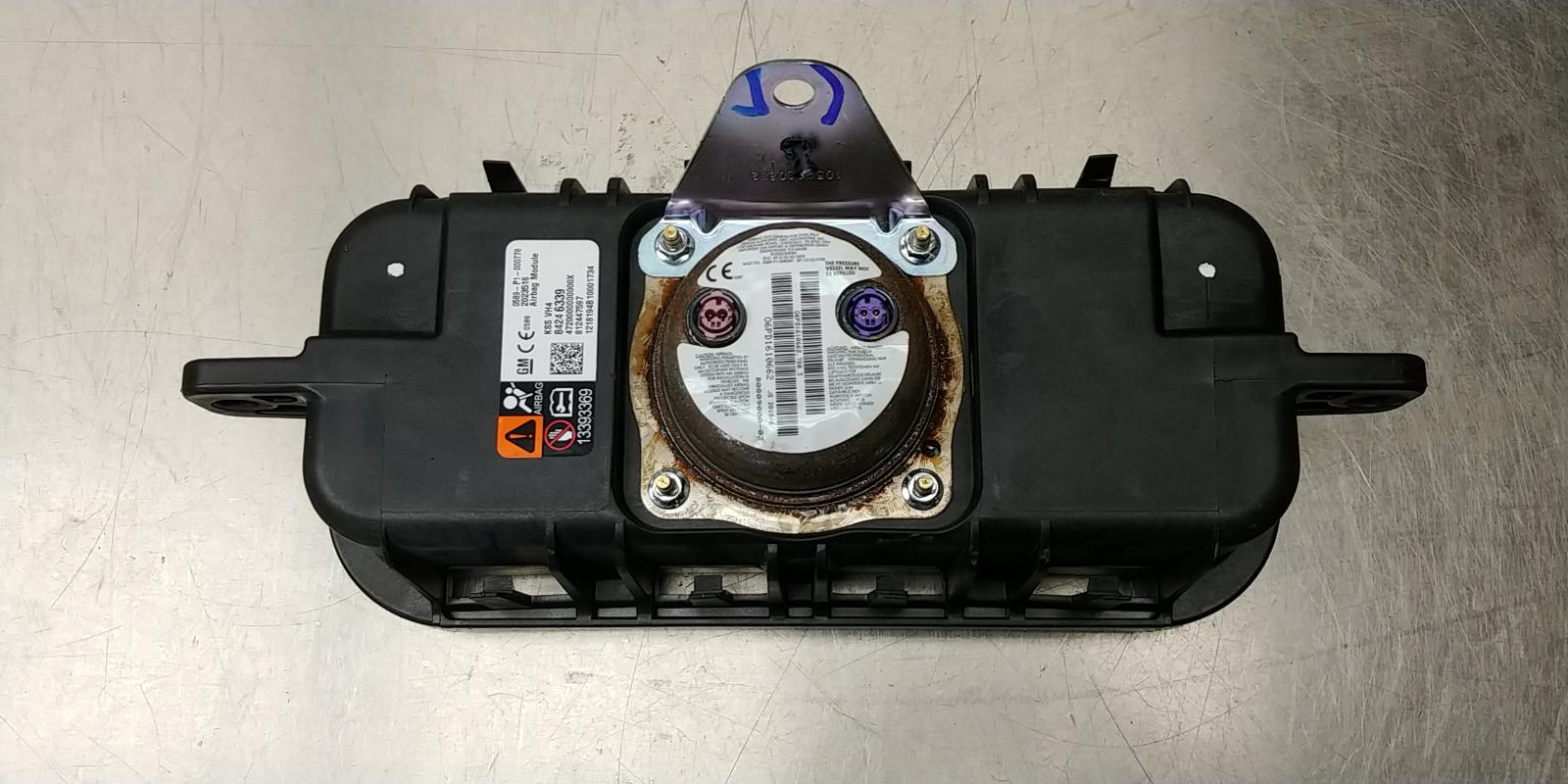 2016-2024 Chevrolet Camaro OEM Right Passenger Dashboard Air Bag 84246339 6 2016-2024 Chevrolet Camaro OEM Right Passenger Dashboard Air Bag 84246339 - Image 6
