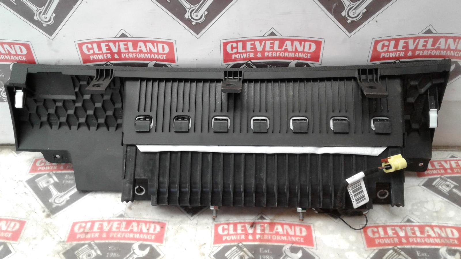 2014-2017 Chevrolet Caprice SS OEM Right Passenger Side Lower Knee Air Bag 92272258 3 2014-2017 Chevrolet Caprice SS OEM Right Passenger Side Lower Knee Air Bag 92272258 - Image 3